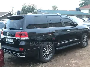 Toyota Land Cruiser Prado 2017 Black
