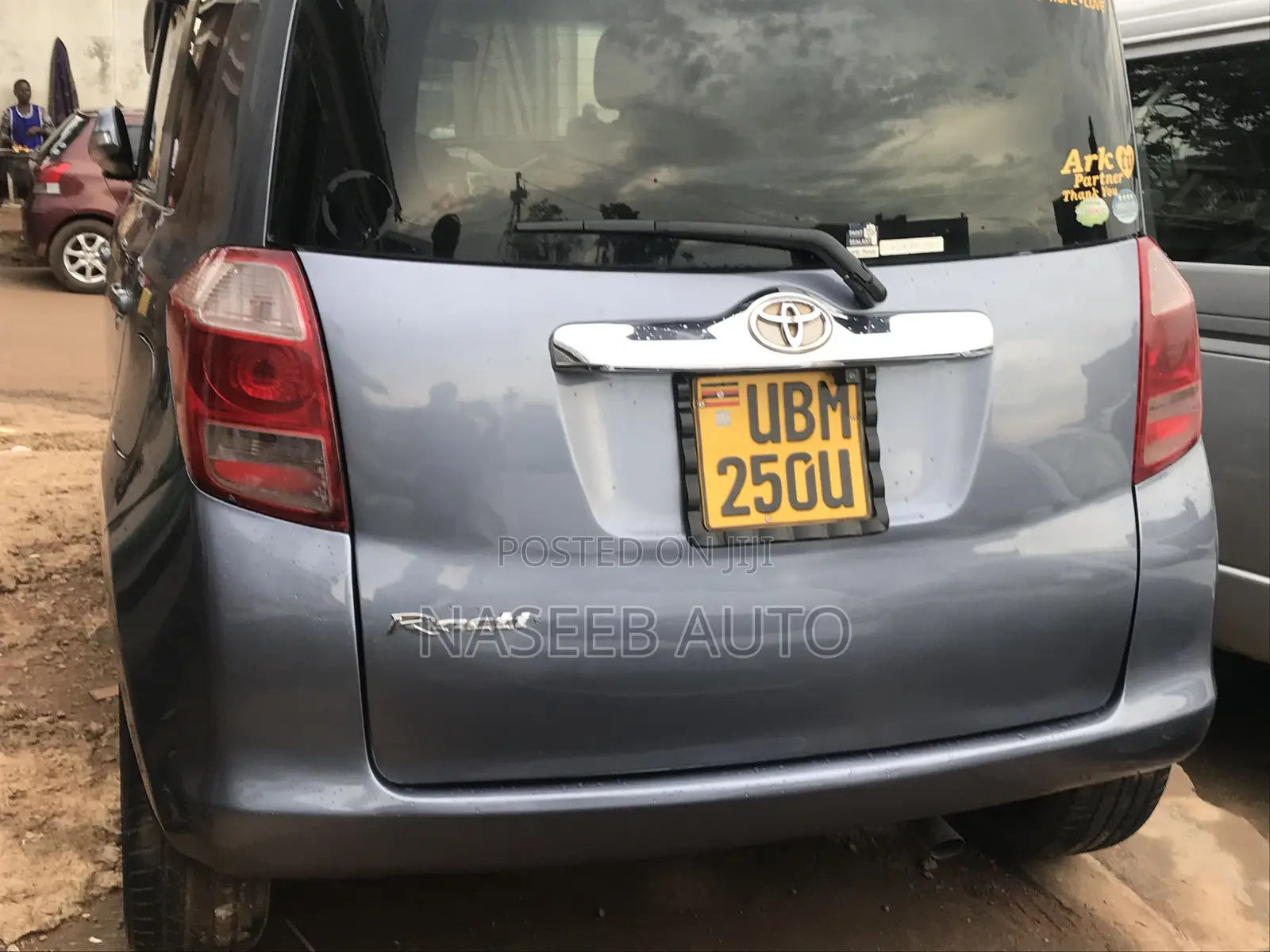 Toyota Ractis 2007 Blue
