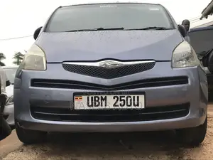 Toyota Ractis 2007 Blue