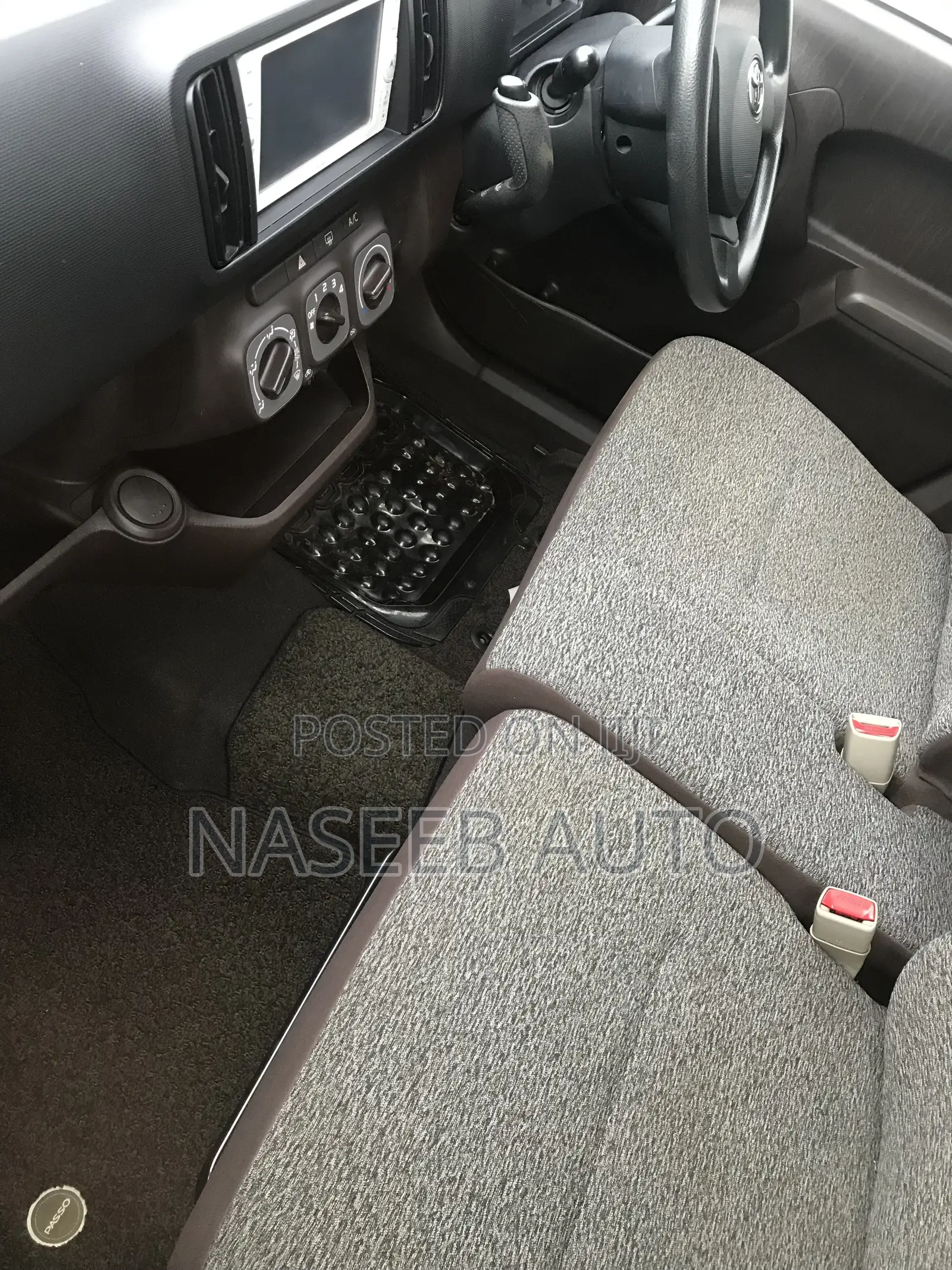 Toyota Passo 2011 Maroon