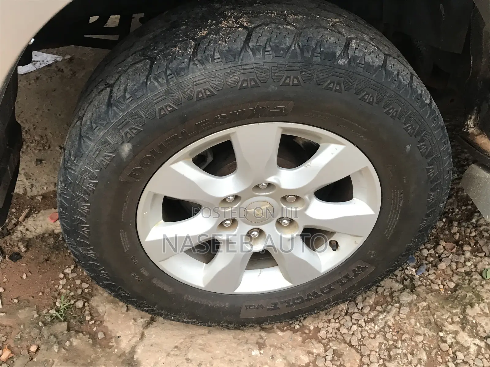 Mitsubishi Pajero 2010 Silver