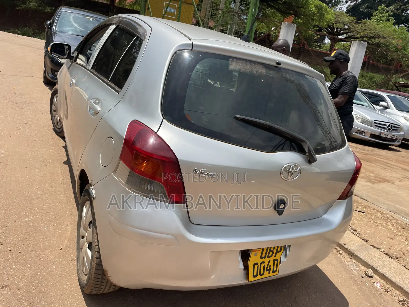 Toyota Vitz 2007 Silver