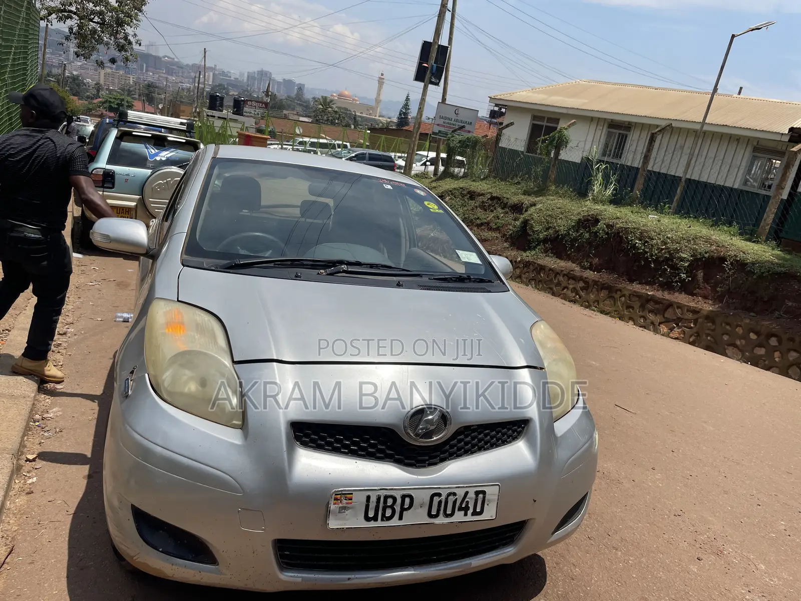 Toyota Vitz 2007 Silver