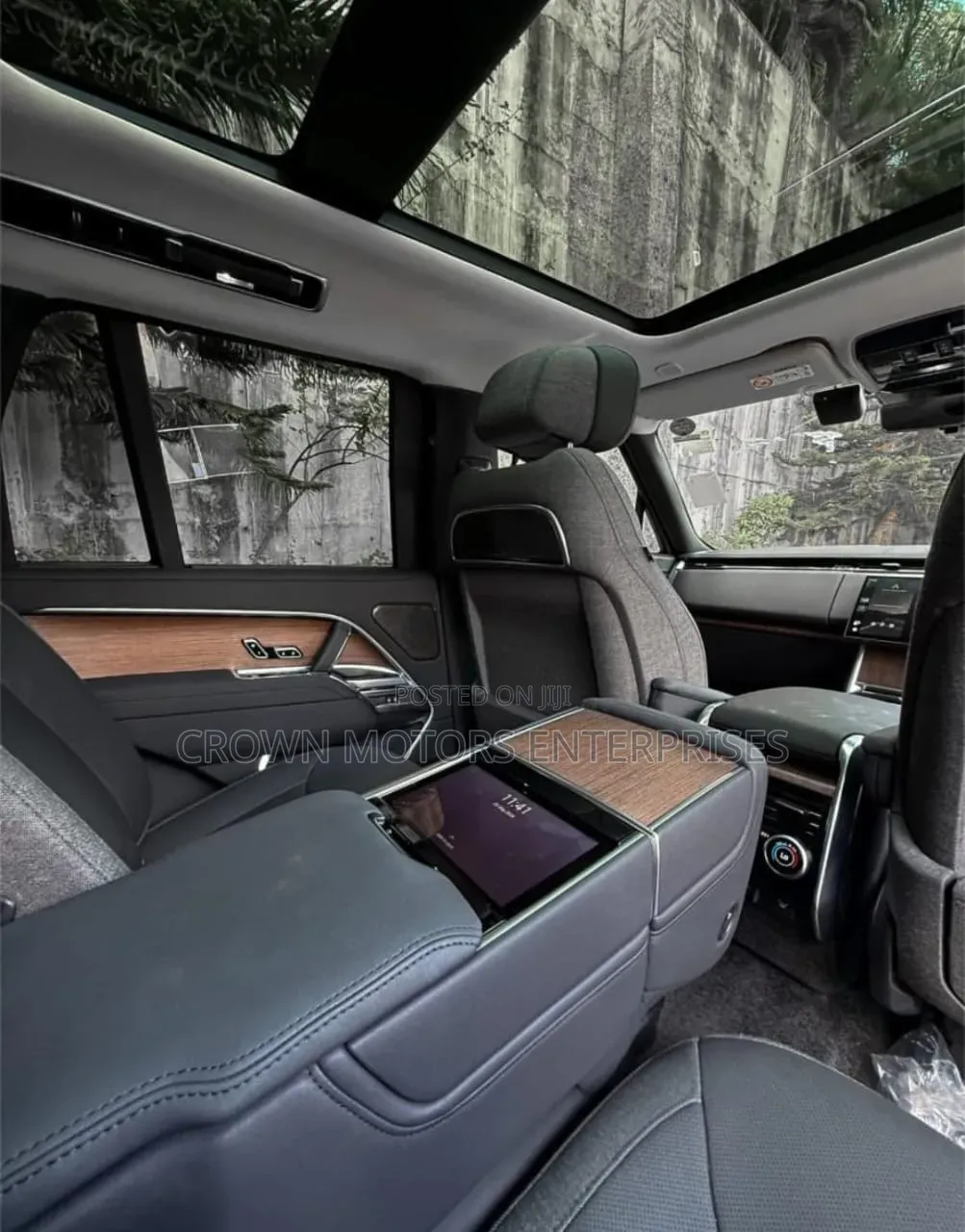 Land Rover Range Rover Vogue 2024 Gray