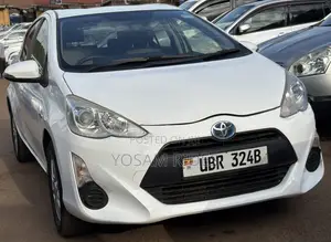 Toyota Aqua S 2014 White