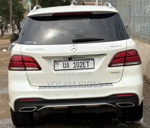 Mercedes-Benz GLE-Class GLE 350d 4MATIC 2017 White