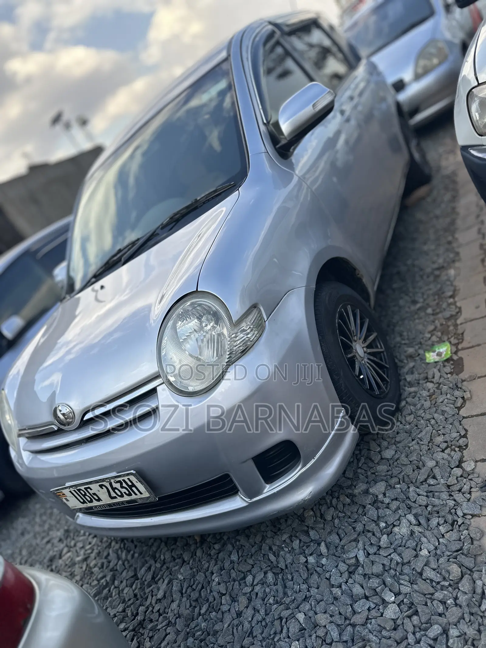 Toyota Sienta 2006 Silver