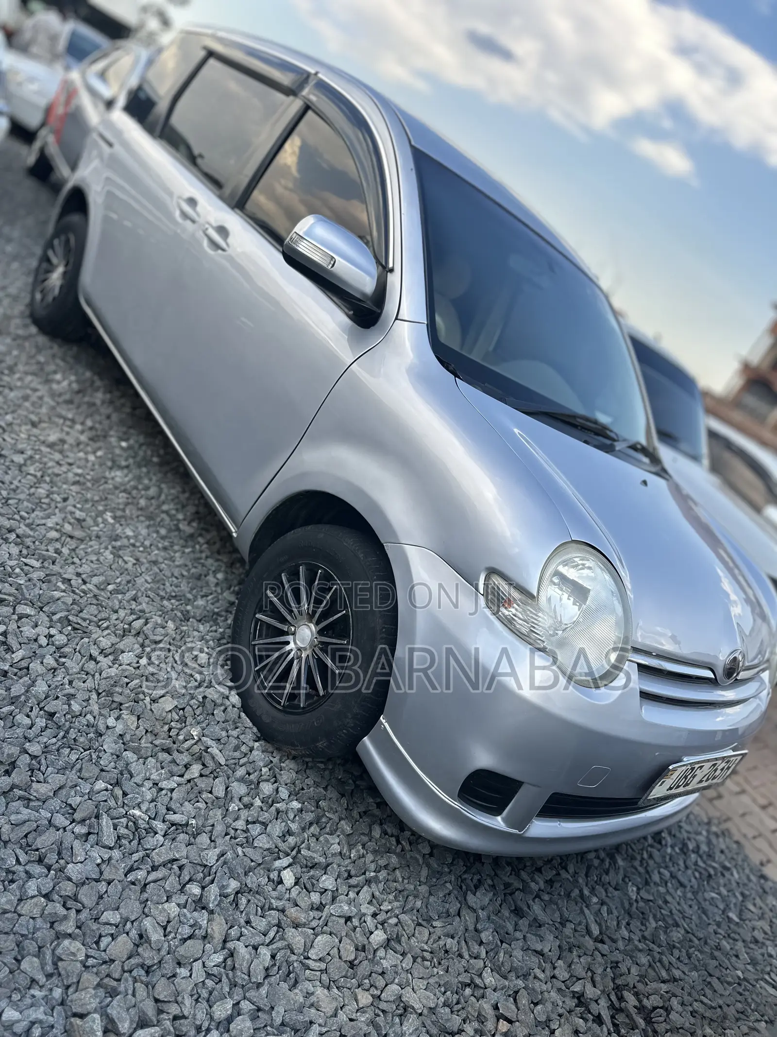 Toyota Sienta 2006 Silver