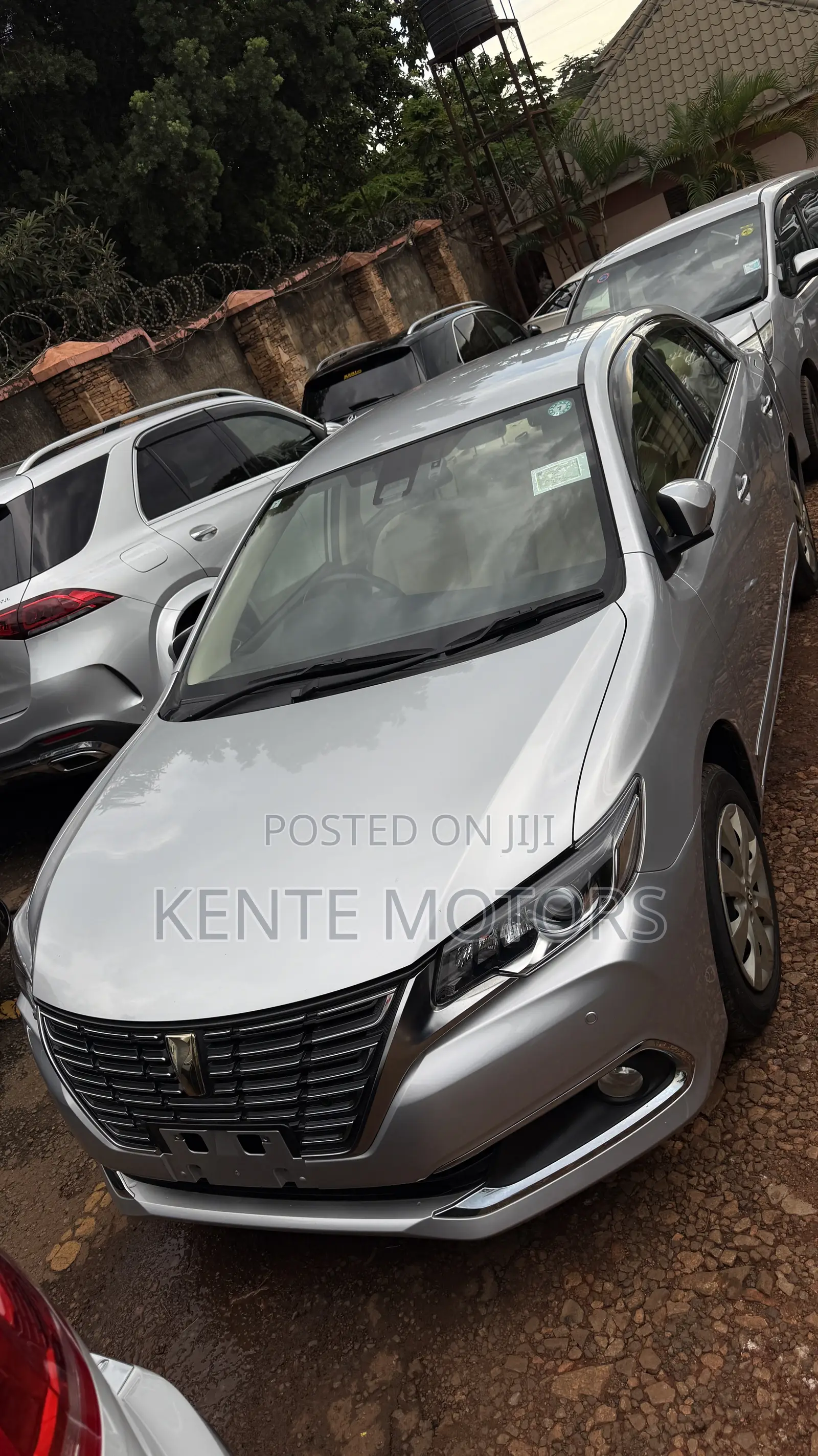 Toyota Premio 1.8 FWD 2017 Silver