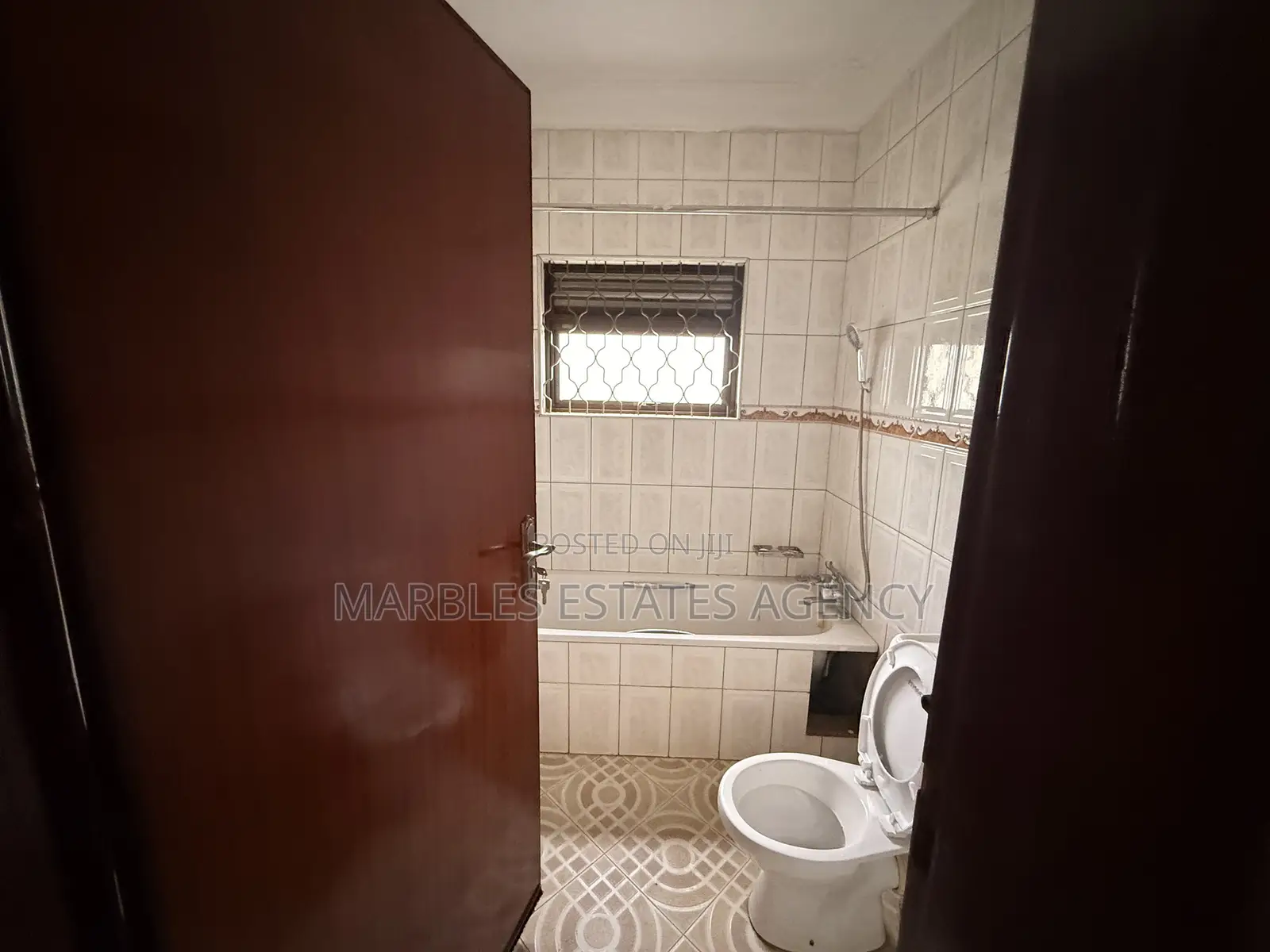 7bdrm Villa in Bugolobi, Central Division for rent