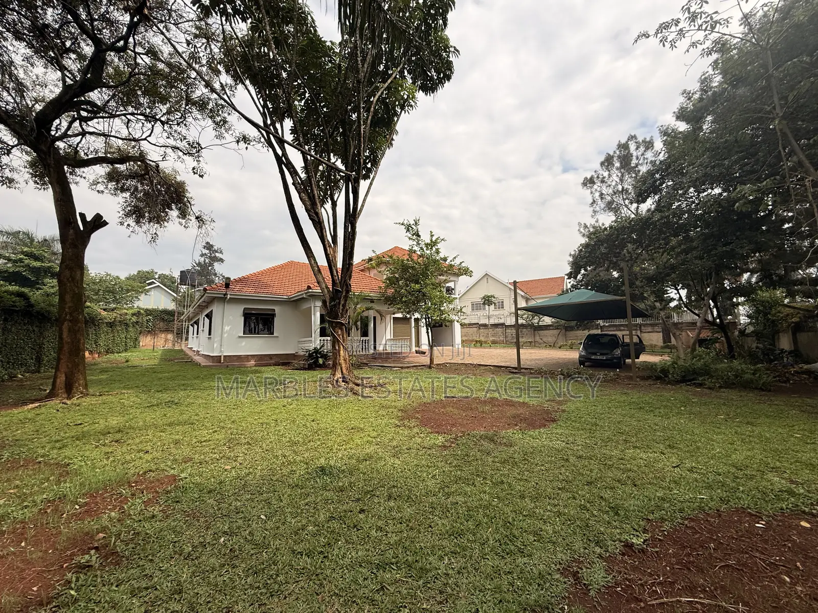 7bdrm Villa in Bugolobi, Central Division for rent