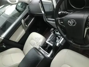 Toyota Land Cruiser Prado 2016 Black