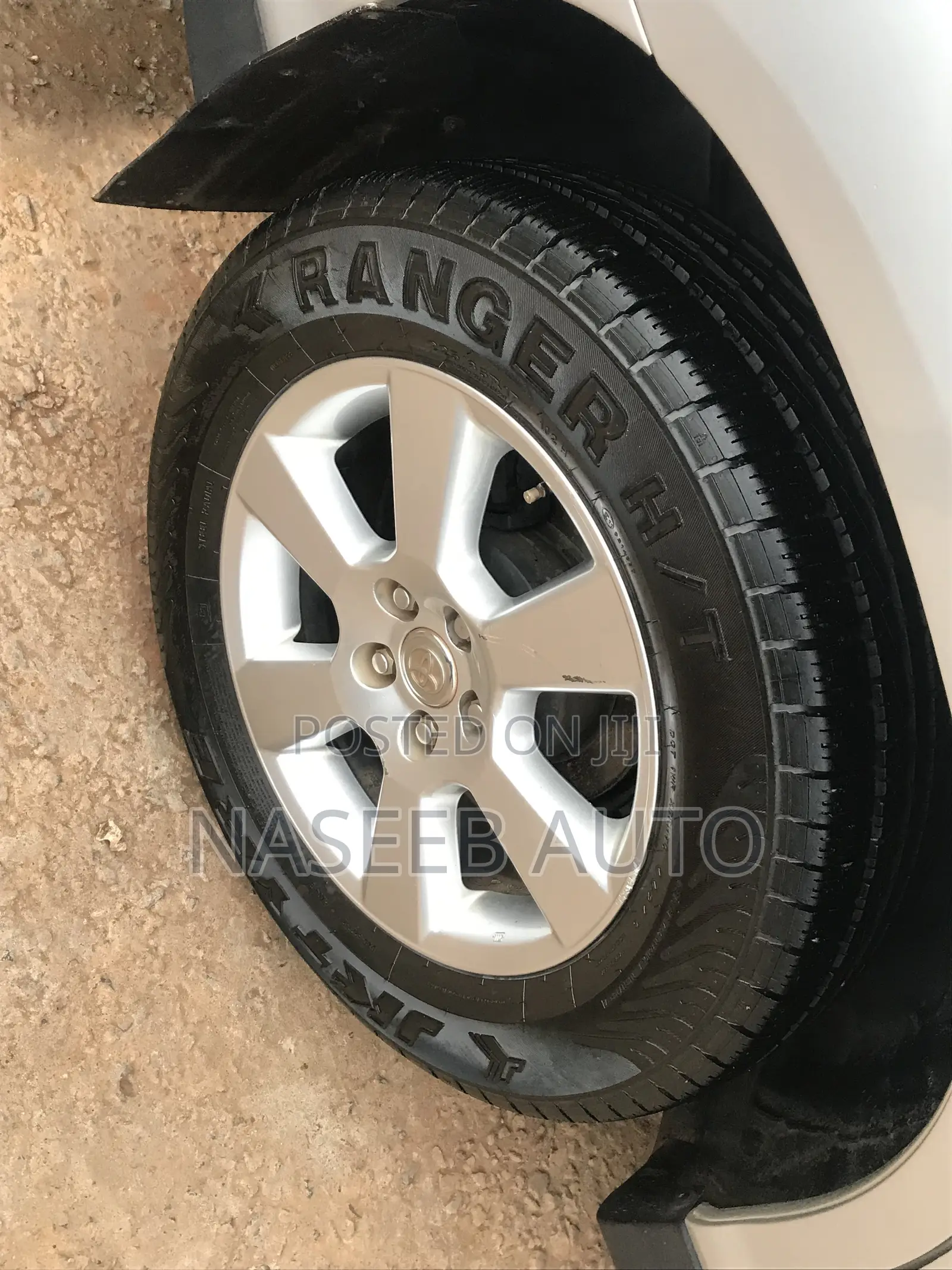 Toyota Harrier 2009 Silver