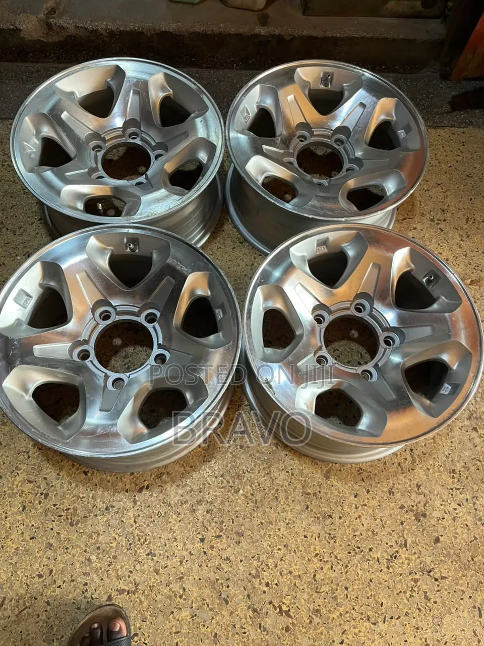 Size 16 Sport Rims for Land Cruiser Pickhp