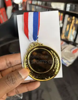 Different Medals Available (Gold,silver,bronze)
