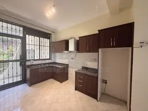 10bdrm Apartment in Muyenga, Central Division for rent