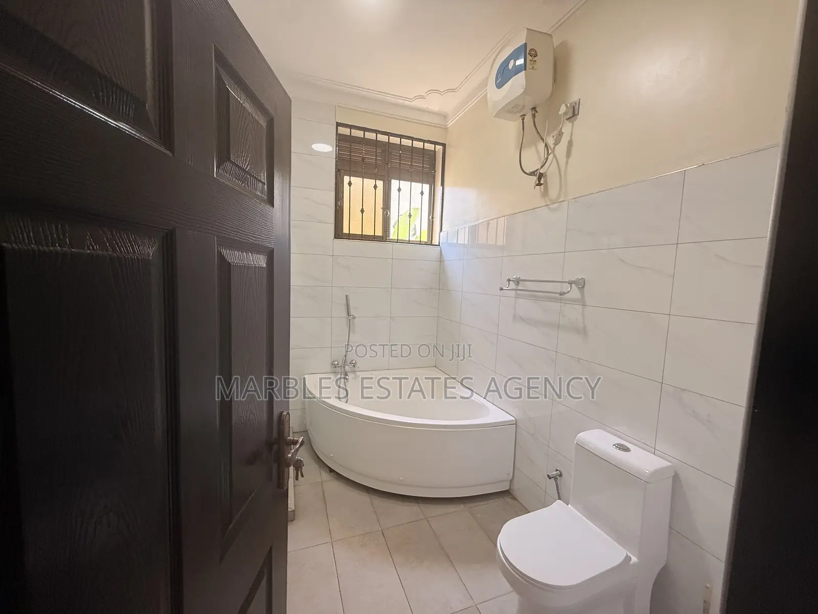 10bdrm Apartment in Muyenga, Central Division for rent