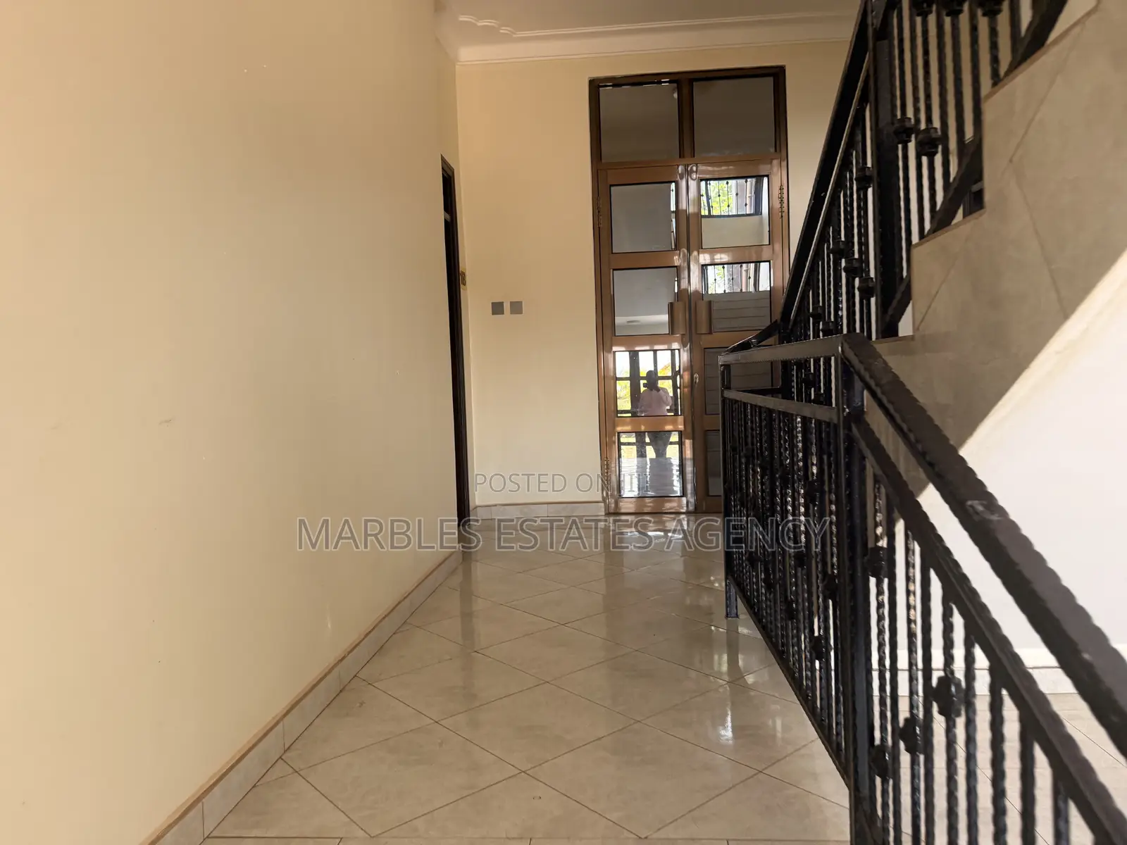 10bdrm Apartment in Muyenga, Central Division for rent