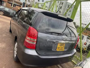 Toyota Wish 2004 Gray