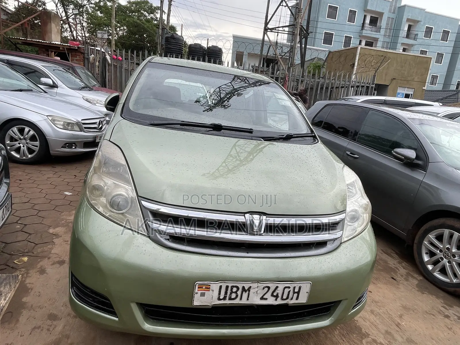 Toyota ISIS 2009