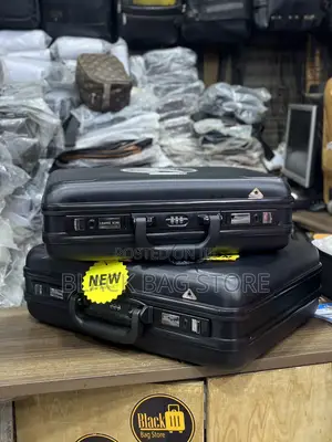 Briefcase_ Aluminum Frame