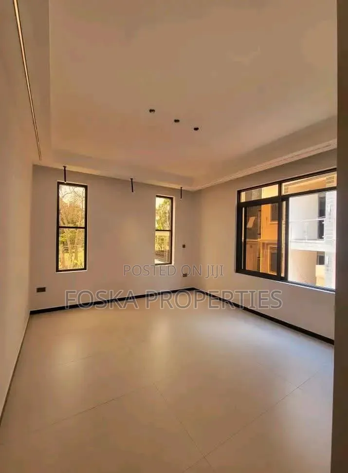 3bdrm Apartment in Muyenga, Central Division for rent