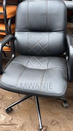 White Nick Chair