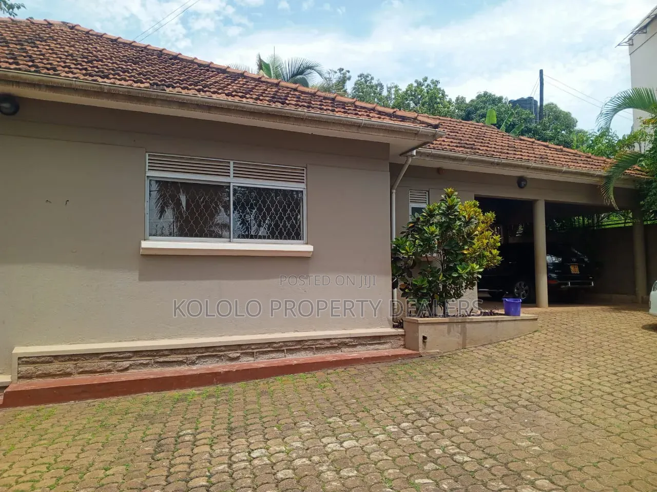 5bdrm Mansion in Naguru, Central Division for sale