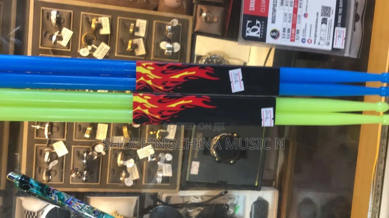 Drum Stick Plastic Green and Yellow