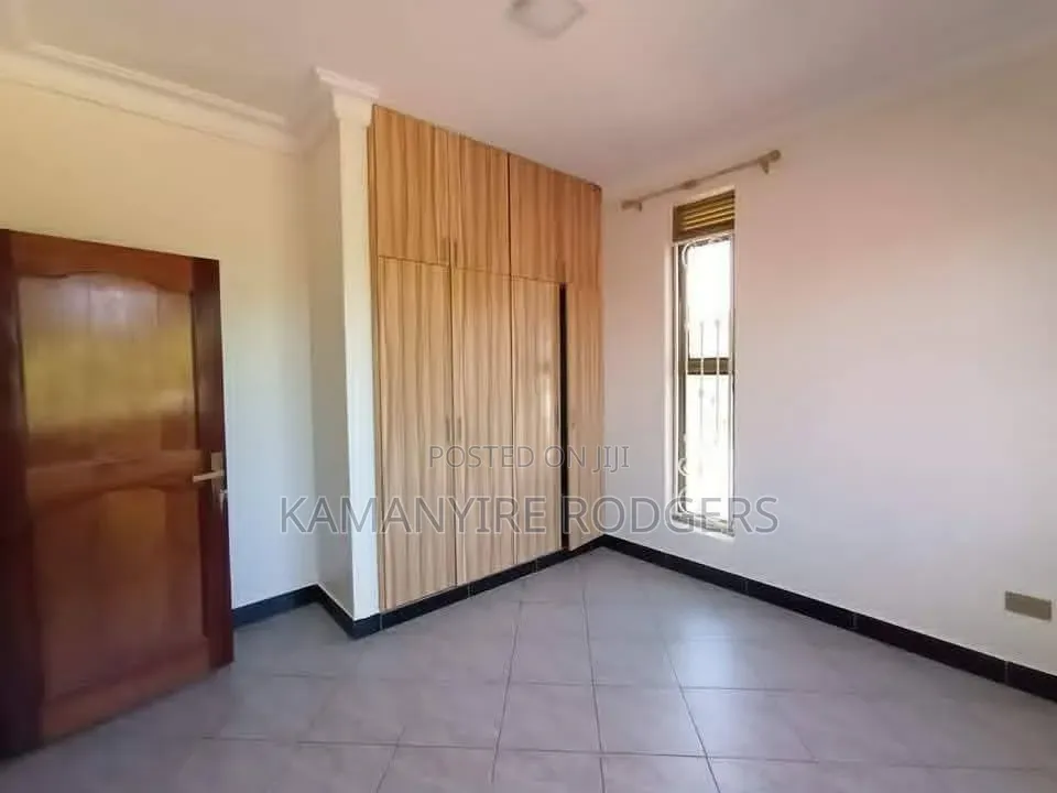 3bdrm Shared Apartment in Silver, Kira for rent