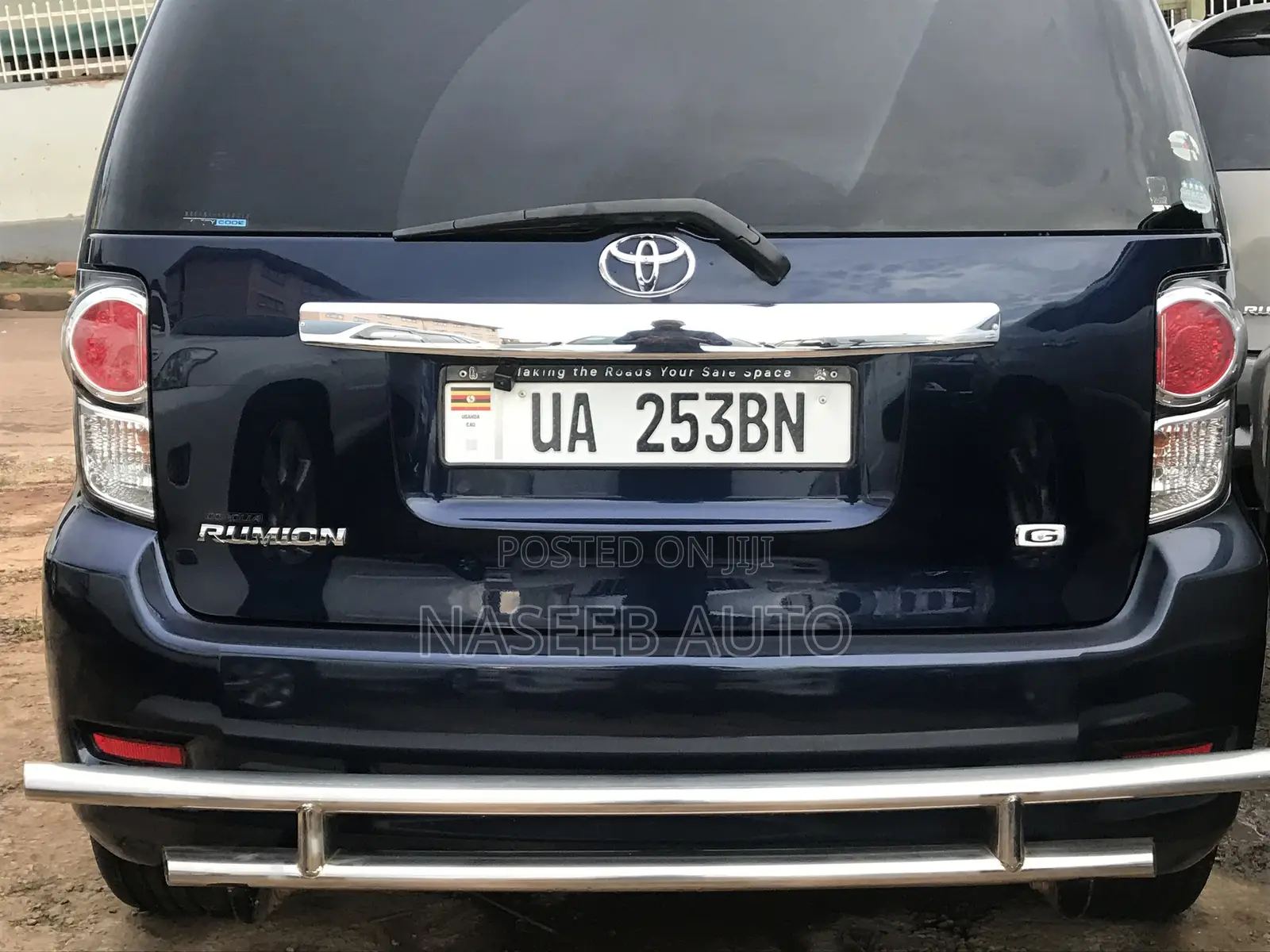 Toyota Corolla Rumion 2012 Blue