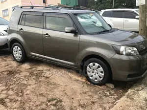 Toyota Corolla Rumion 2012 Gold