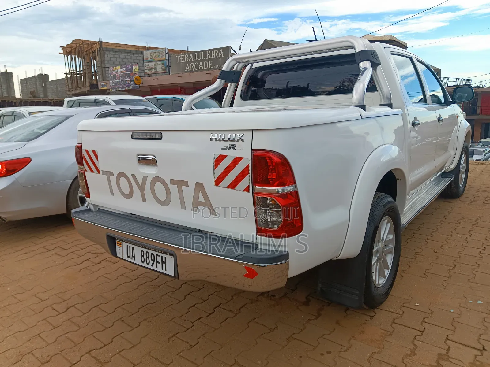 Toyota Hilux 2010 White