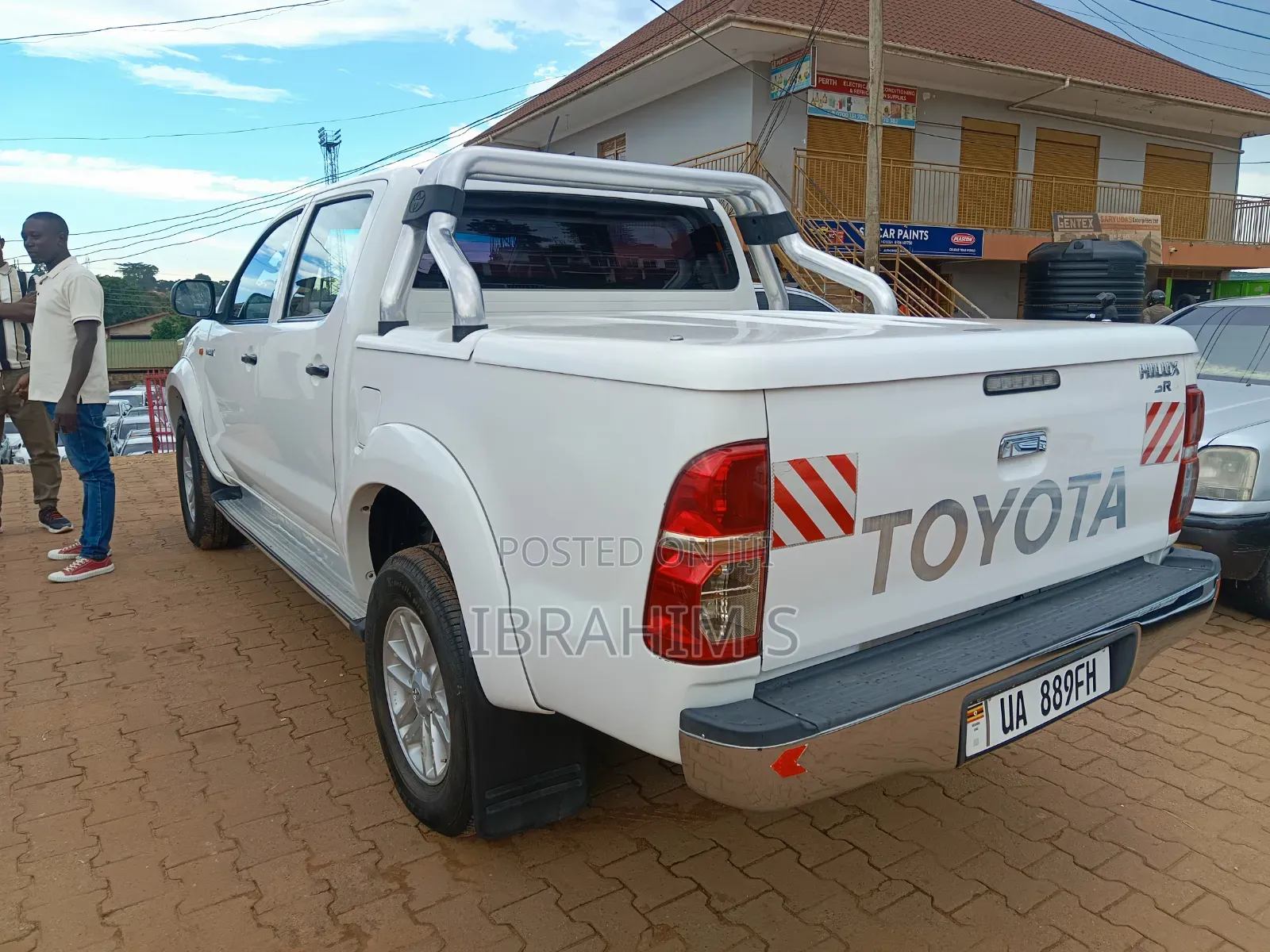 Toyota Hilux 2010 White