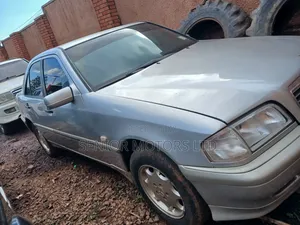 Mercedes-Benz C200 2000 Silver