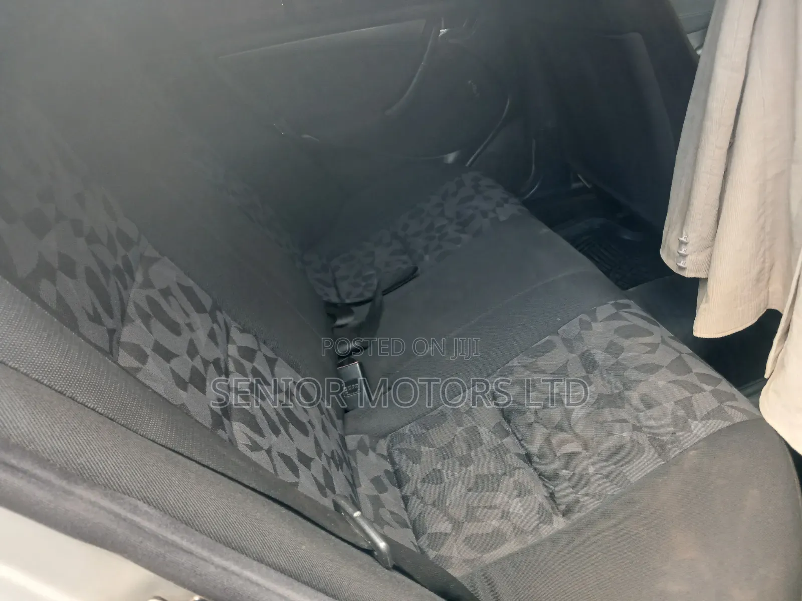 Mercedes-Benz C200 2000 Silver