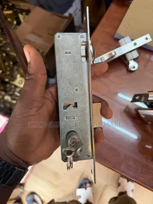 Slading Door Locker