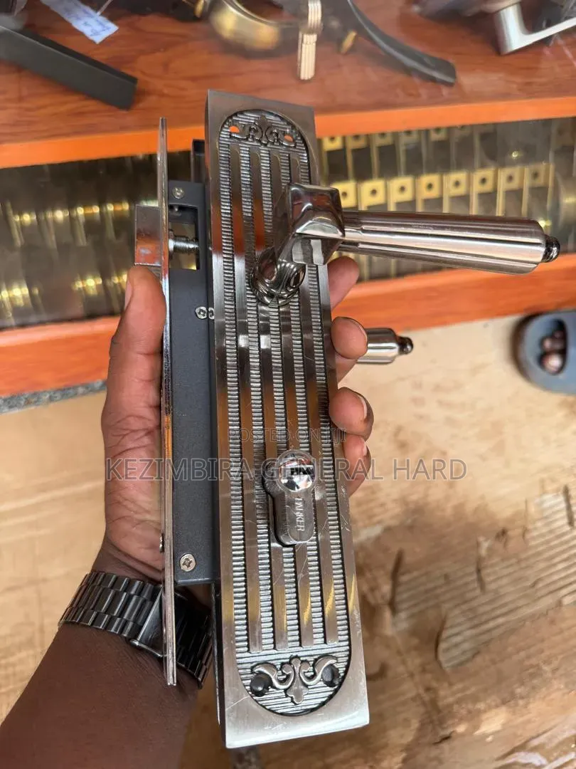 Hand Door Locker