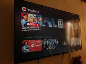 TCL Qled Smart TV 40"