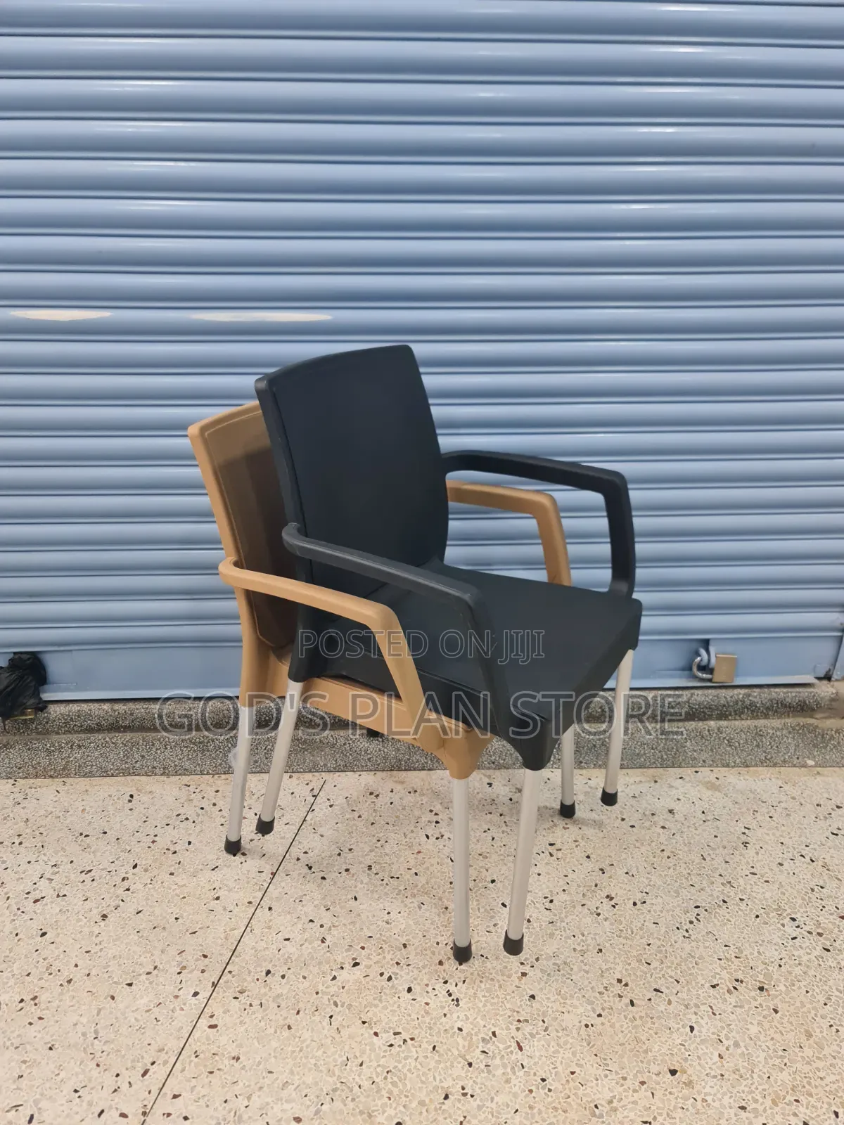 Everest Armrest Plastic Chairs Plastic Chairs
