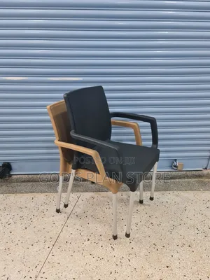 Everest Armrest Plastic Chairs Plastic Chairs