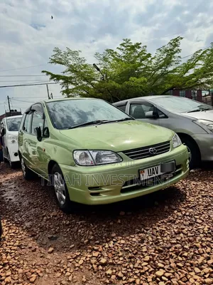 Toyota Corolla Spacio 2006 Green
