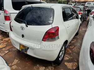 Toyota Vitz 2008 White