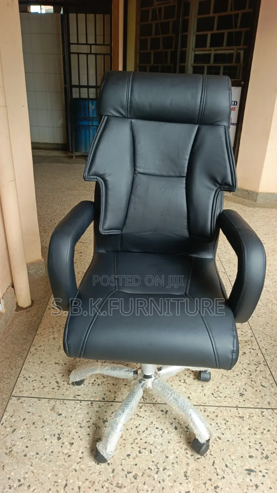 Long Back Executive Chair