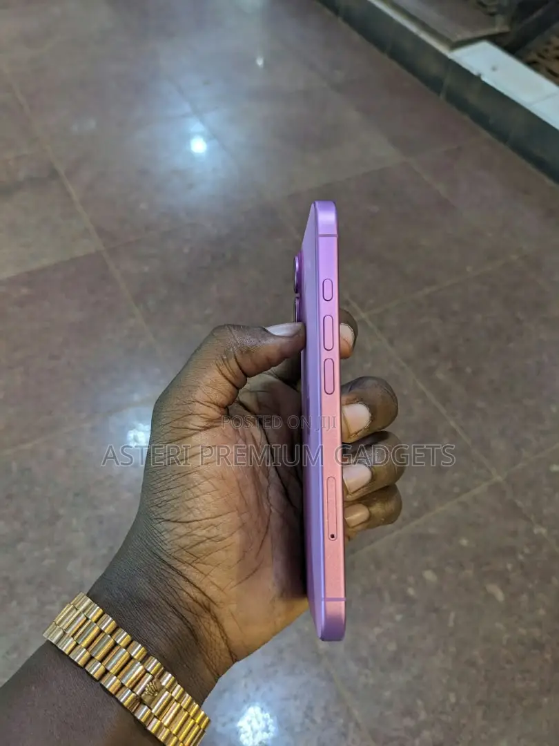 Apple iPhone 16 256 GB Pink