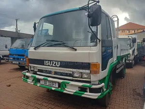 Isuzu Tipper