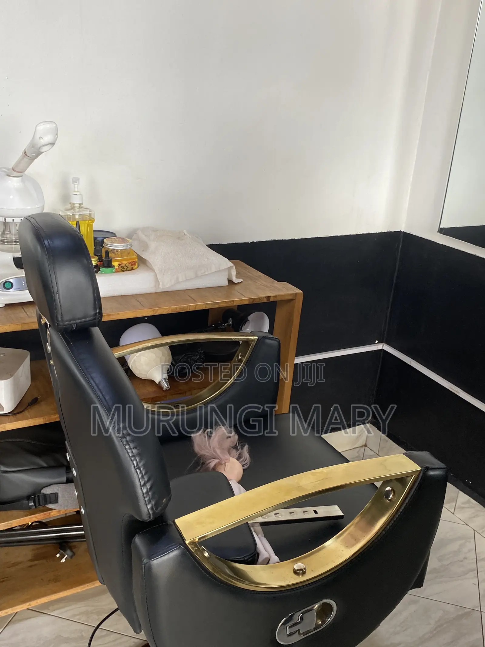 Salon/Salon Items