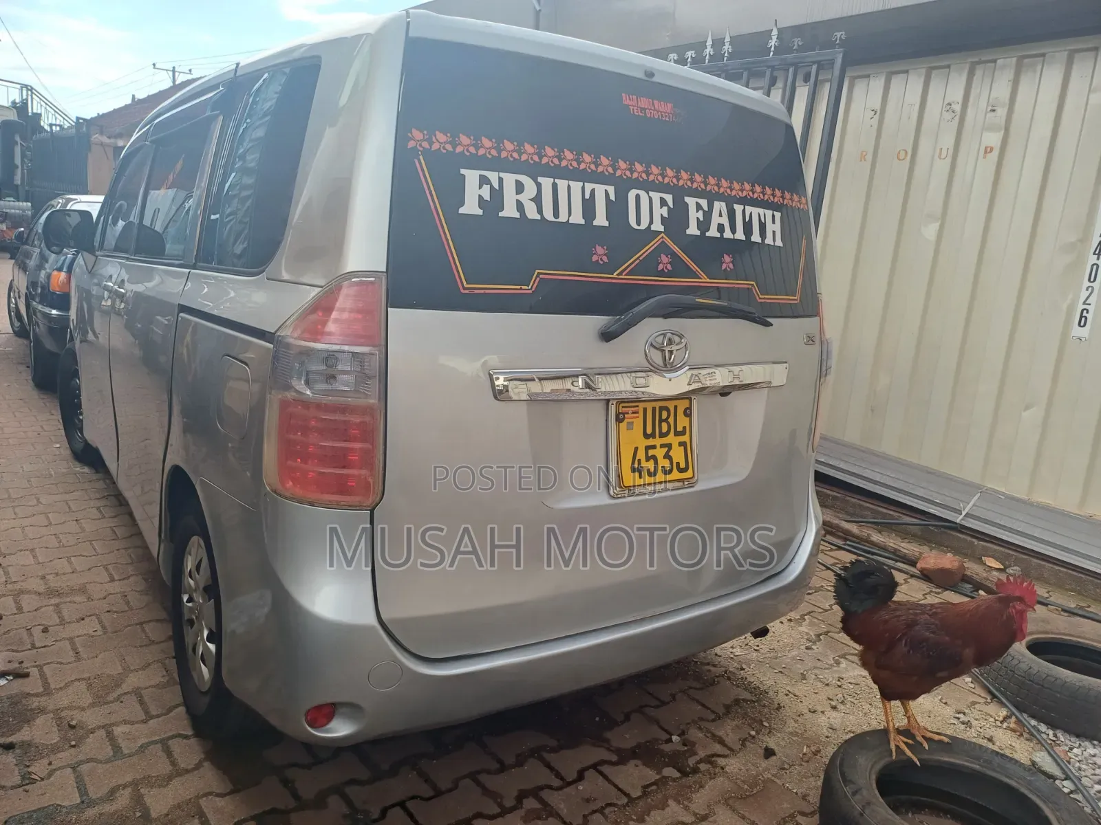 Toyota Noah 2010 Silver