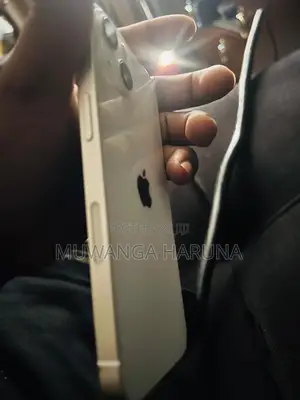 Apple iPhone 13 128 GB White