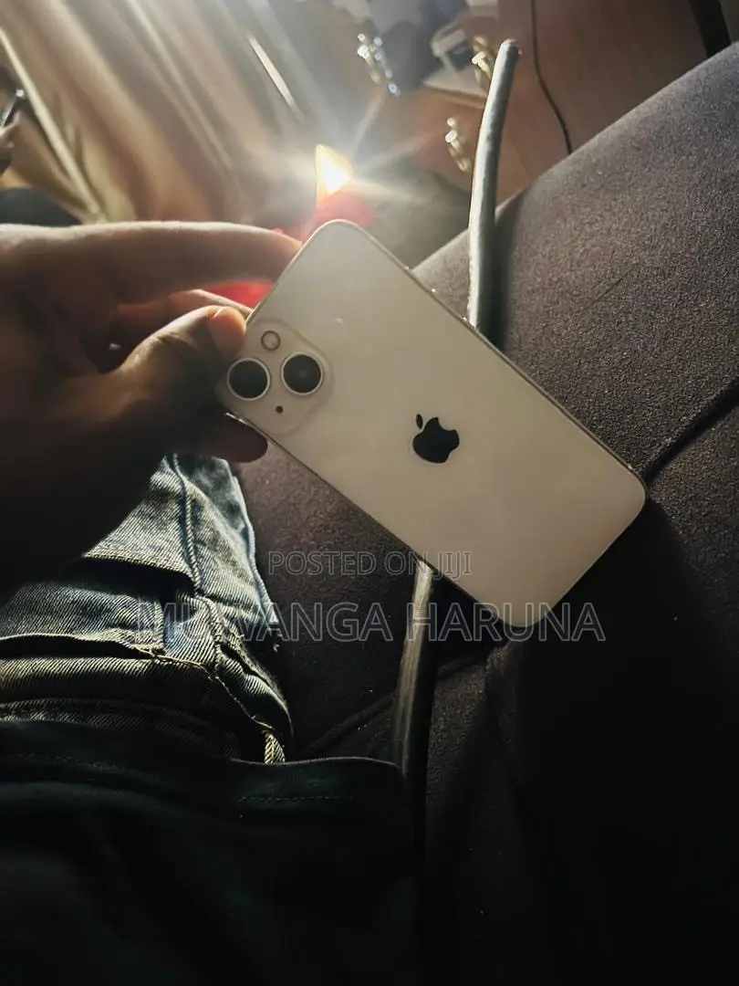 Apple iPhone 13 128 GB White